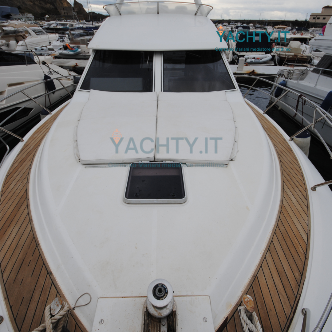 UNIESSE MARINE 42 SC fly