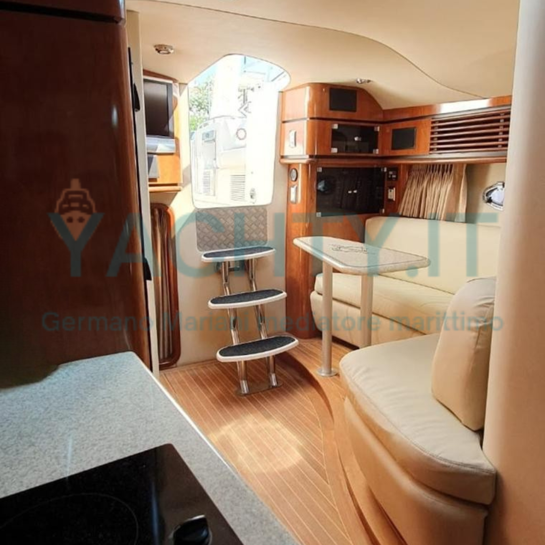 Fountain 48 Express Cruiser