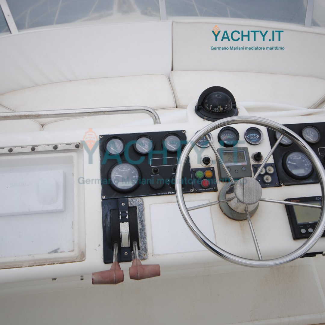 UNIESSE MARINE 42 SC fly