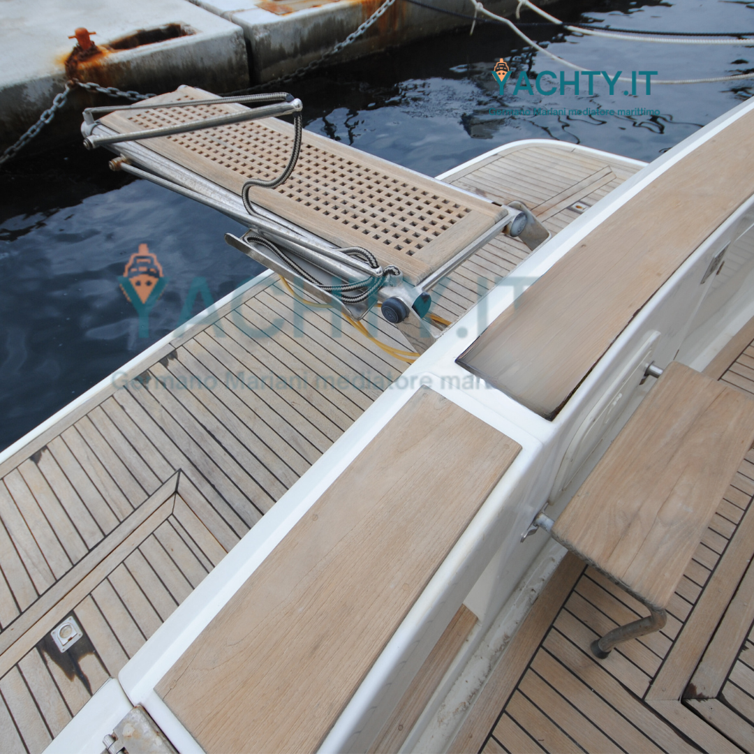 UNIESSE MARINE 42 SC fly