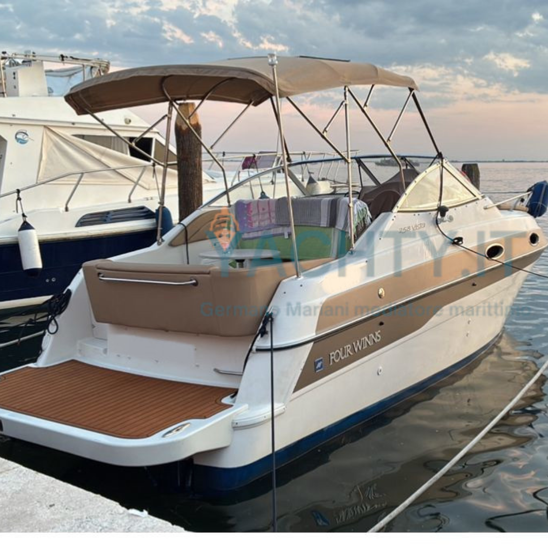 FOUR WINNS VISTA 258