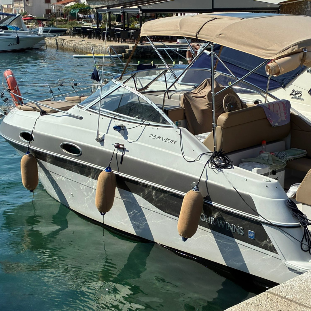 FOUR WINNS VISTA 258