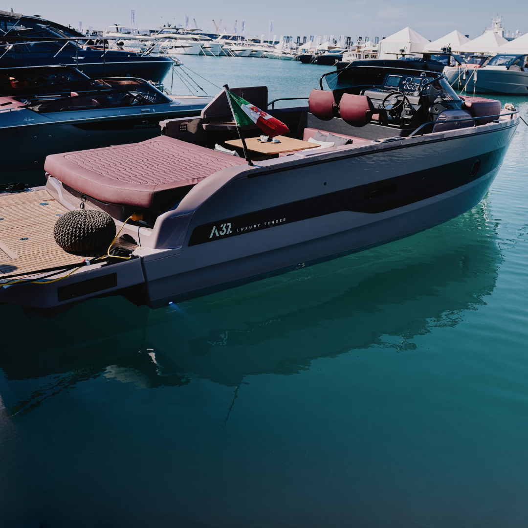 CRANCHI A 32 LUXURY TENDER