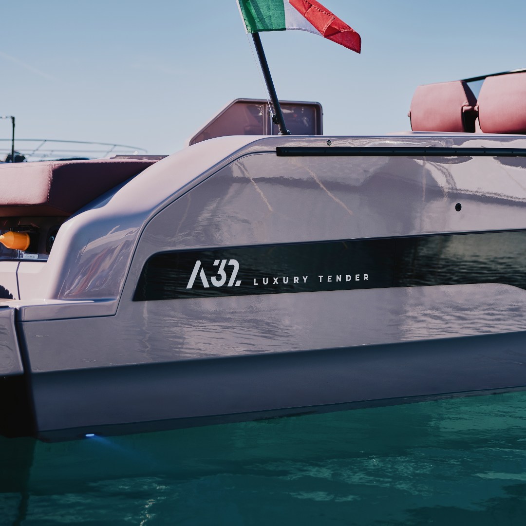 CRANCHI A 32 LUXURY TENDER